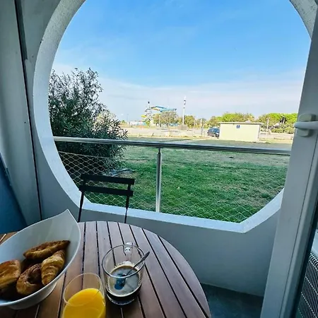 L'Emeraude Au Soleil Studio Avec Coin Nuit Dans Residence Sur La Plage Le Grau-du-Roi Extérieur photo